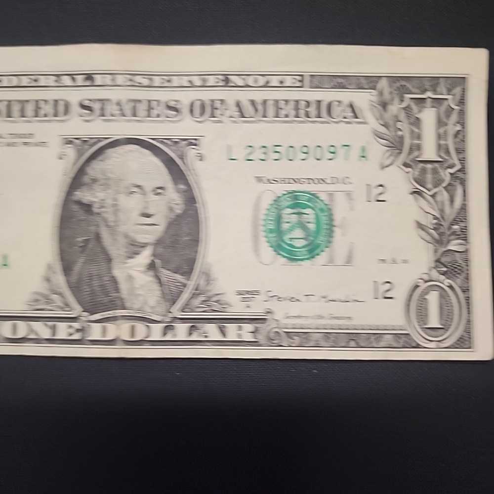 ERROR MISALIGNED MISCUT one dollar bill