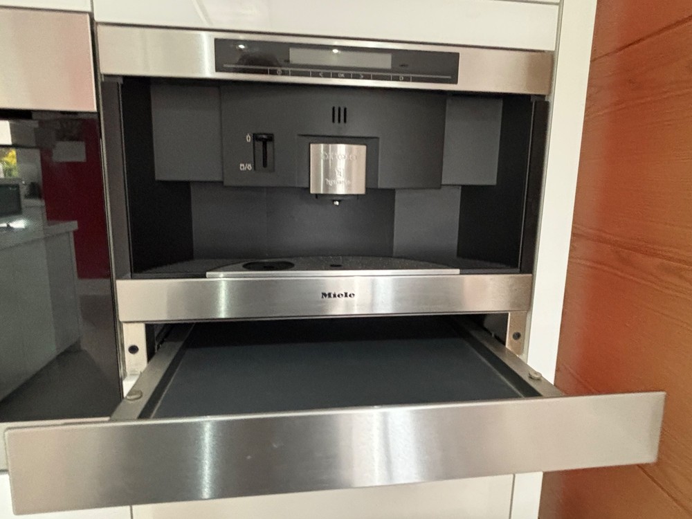 Miele CVA 3660 built in coffee machine & storage tray