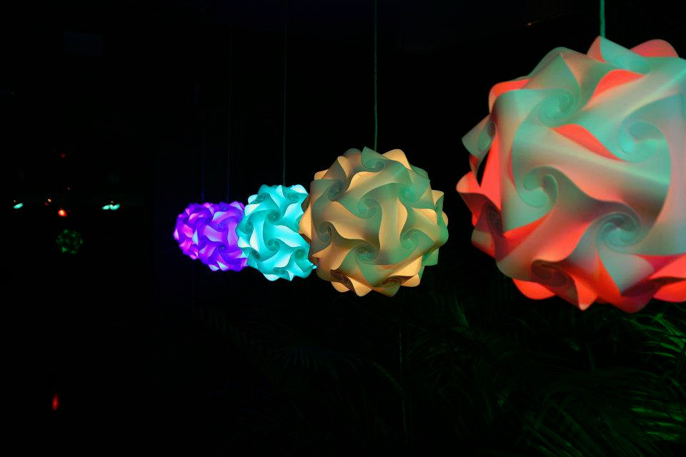 **INCLUDES THE CORD***New Designs IQ Light, Infinity Light, Puzzle Light. 30 PC