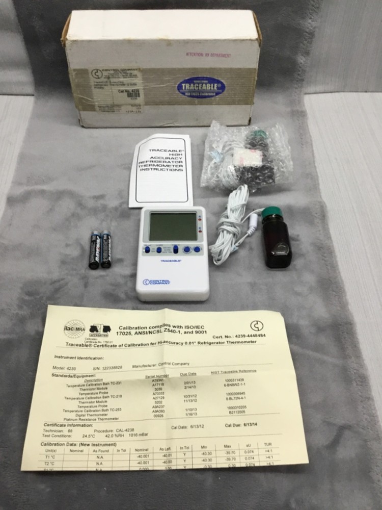 Traceable Excursion-Trac Data Logging Thermometer (new in box)