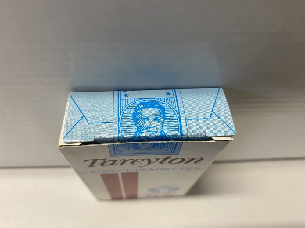Vintage Tareyton King Size CANDY CIGARETTES Box Contents still inside
