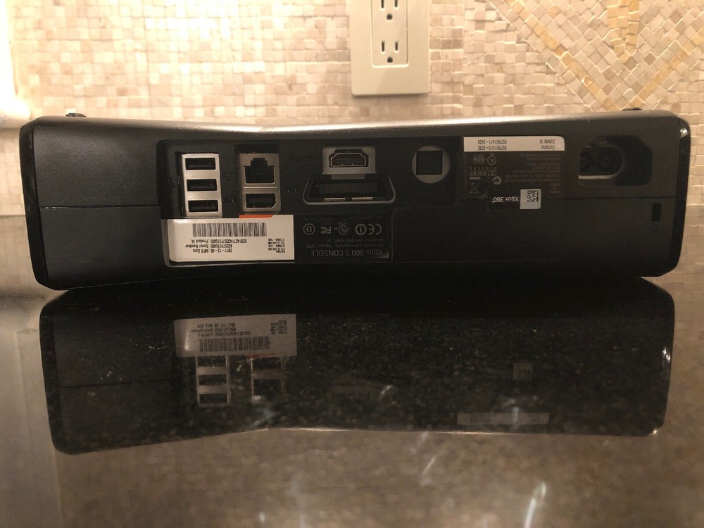 Mint Microsoft Model 1439 XBox 360 Black Console 250GB Power Cable