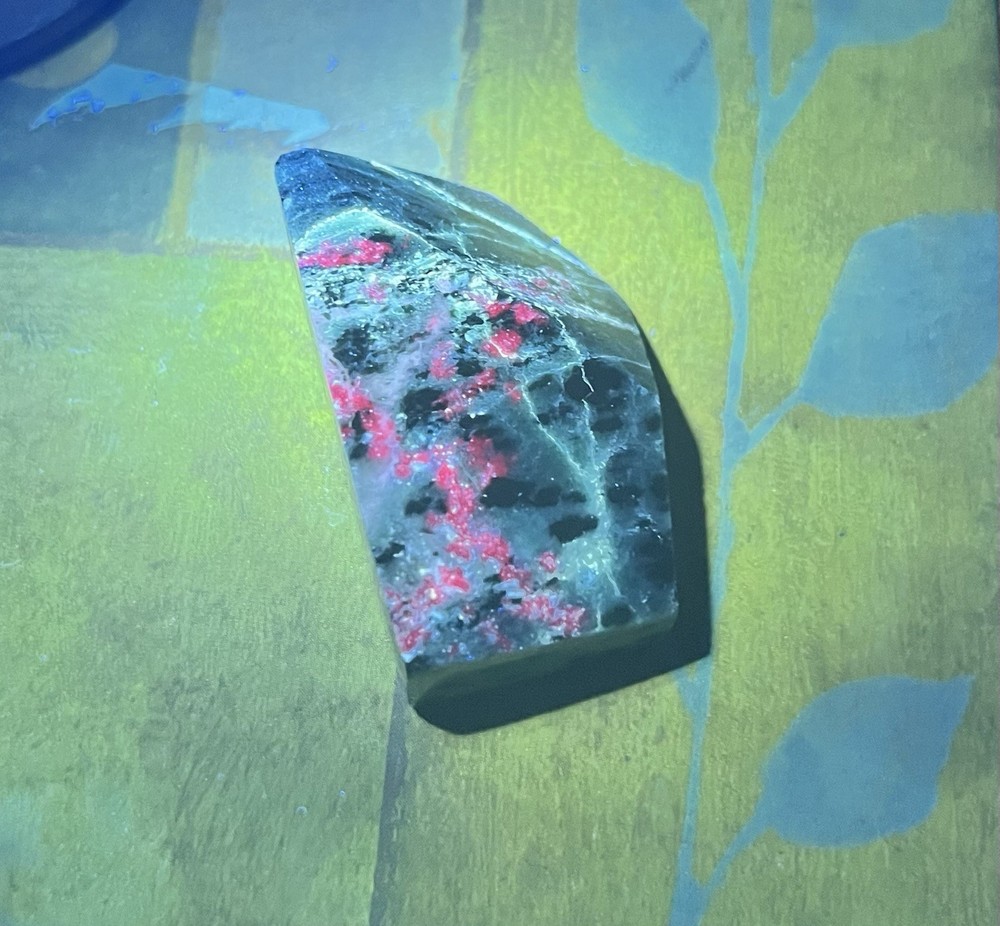 Ruby In Zoisite Genuine Polished Stone From Africa 45.5g