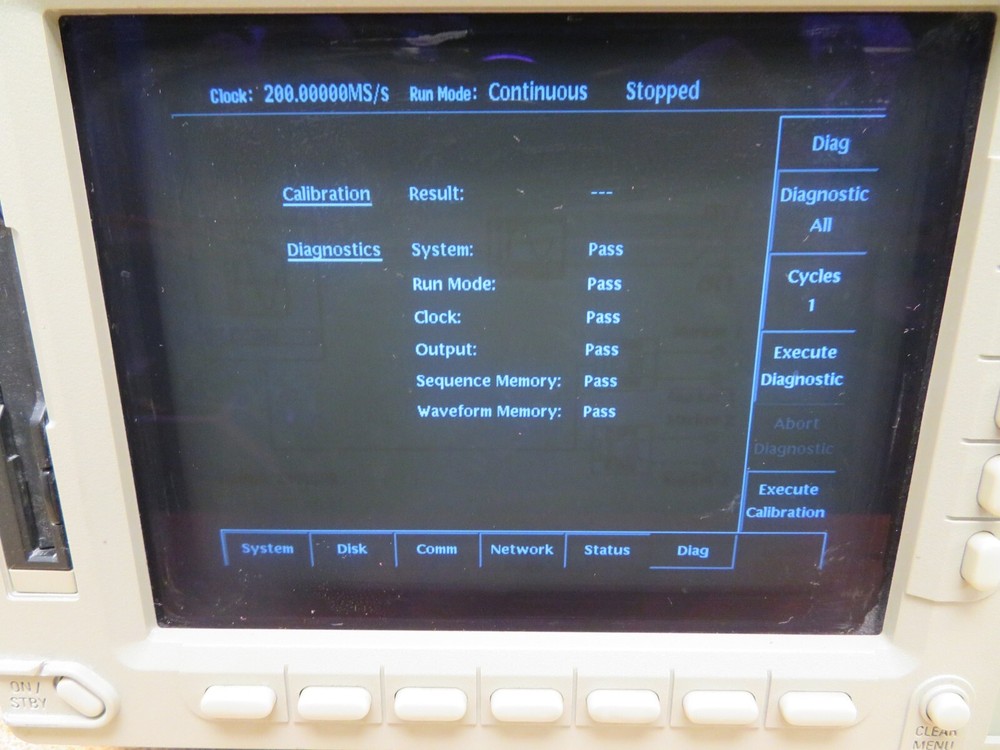 Tektronix AWG610 Arbitrary Waveform Generator PH49