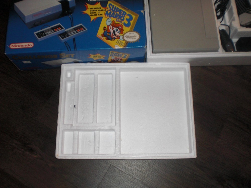 NES Nintendo Entertainment System Console Challenge Set CIB Box System w Foam