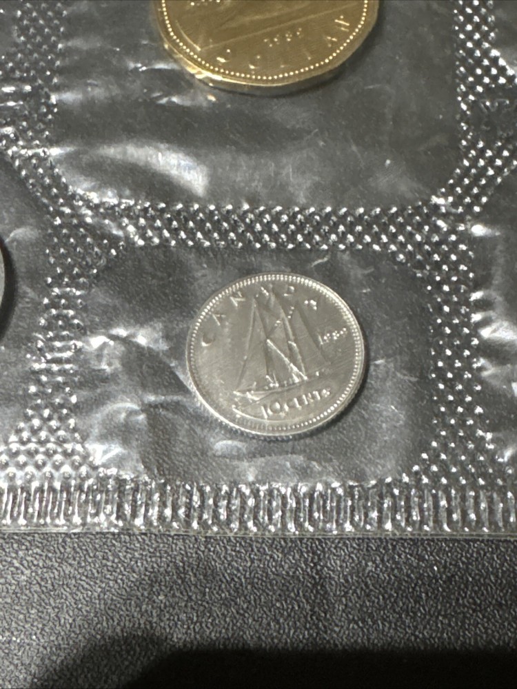 1993 Canada six coin mint set!