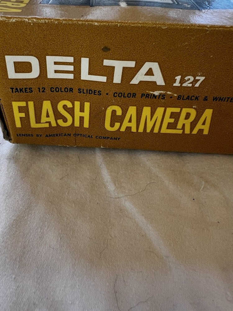 Vintage Delta 127 Imperial Flash Camera In Original Box No Instructions