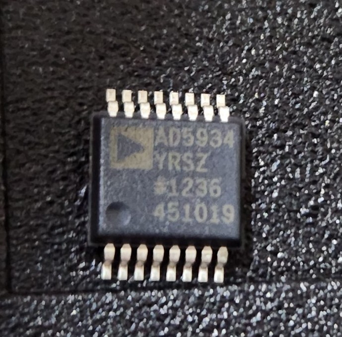Analog Devices AD5934  Impedance Converter Network Analyzer AD5934YRSZ