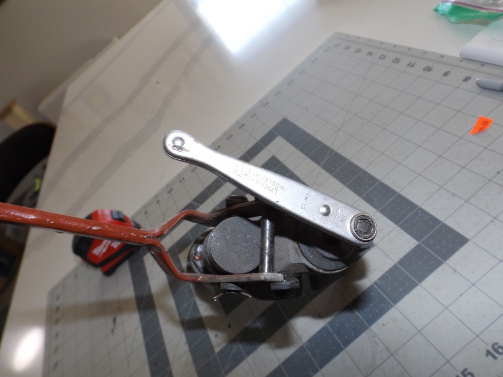 LYMAN 450 Bullet Sizer Lubricator Sizing Casting Mold Luber Reloading w/ extras