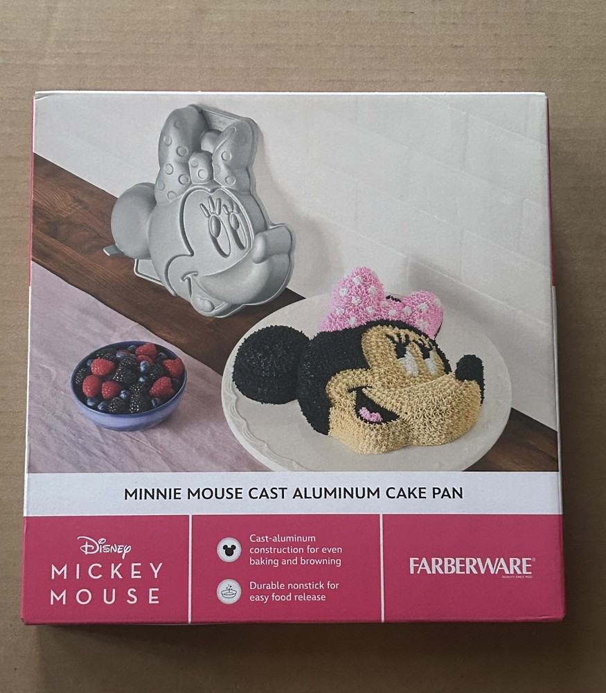 Farberware Minnie Mouse Cast-Aluminum Cake Pan • Non-Stick