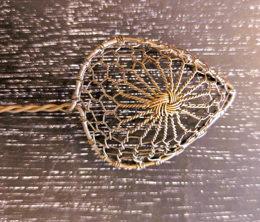 VTG Small Heart Shaped Primitive Twisted Brass Wire Strainer Kitchen Utensil