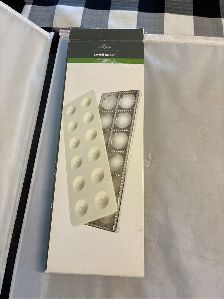 NEW   Aluminum Ravioli Maker
