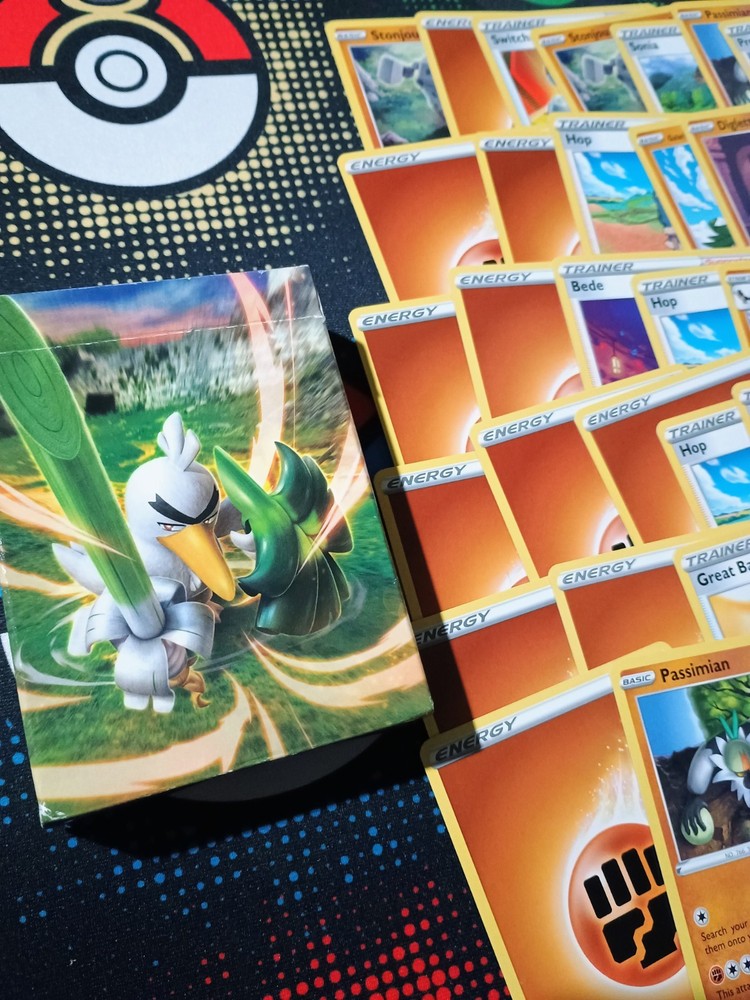 Sword & Shield Darkness Ablaze Galarian Sirfetch'd Theme Deck