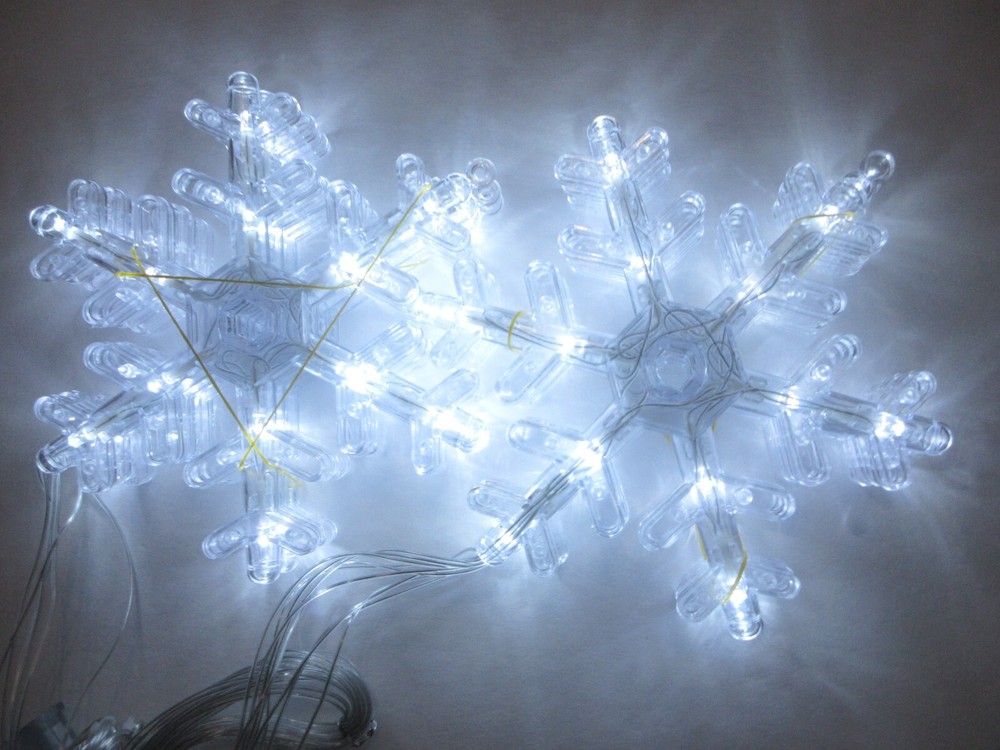 Perfect Holiday LED Snowflake String Lights 6pc Plug-In 8 Light Functions White