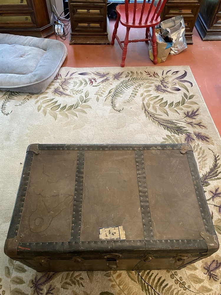 Antique vintage steamer trunk 1900s