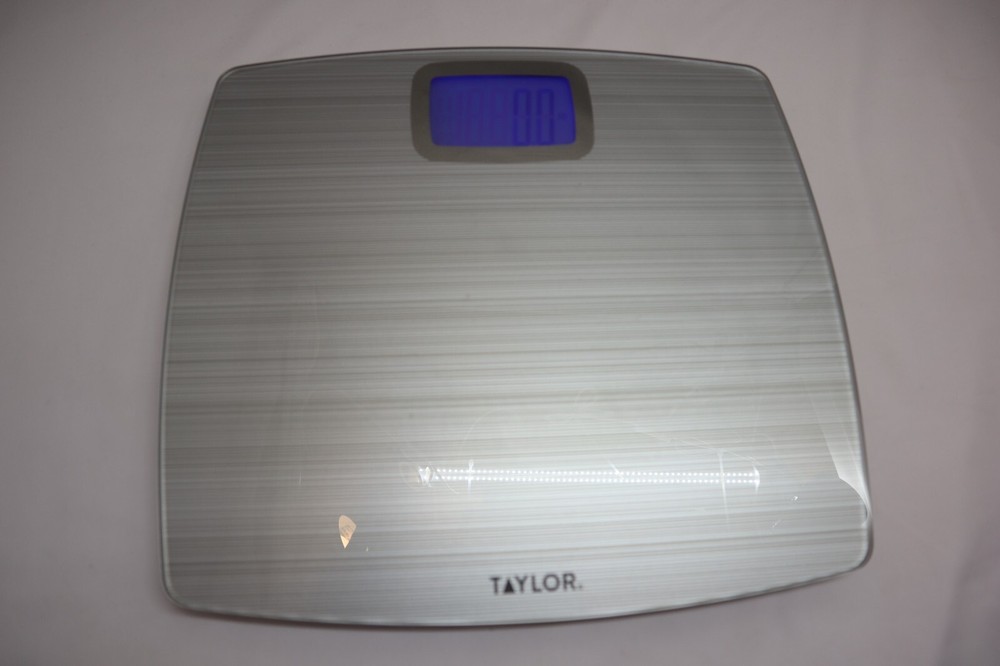 TAYLOR GLASS DIGITAL SCALE MODEL#5272397 ***