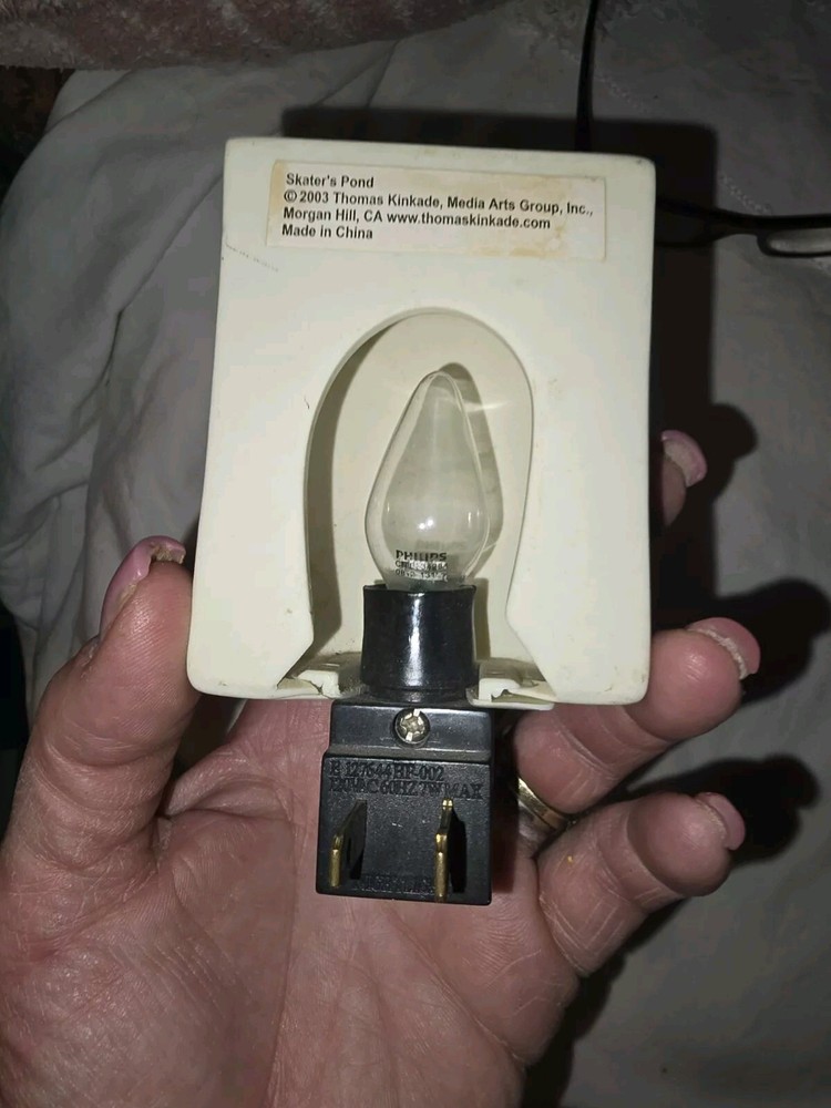 Vintage Thomas Kinkade Night Light "Skater's Pond" 2003