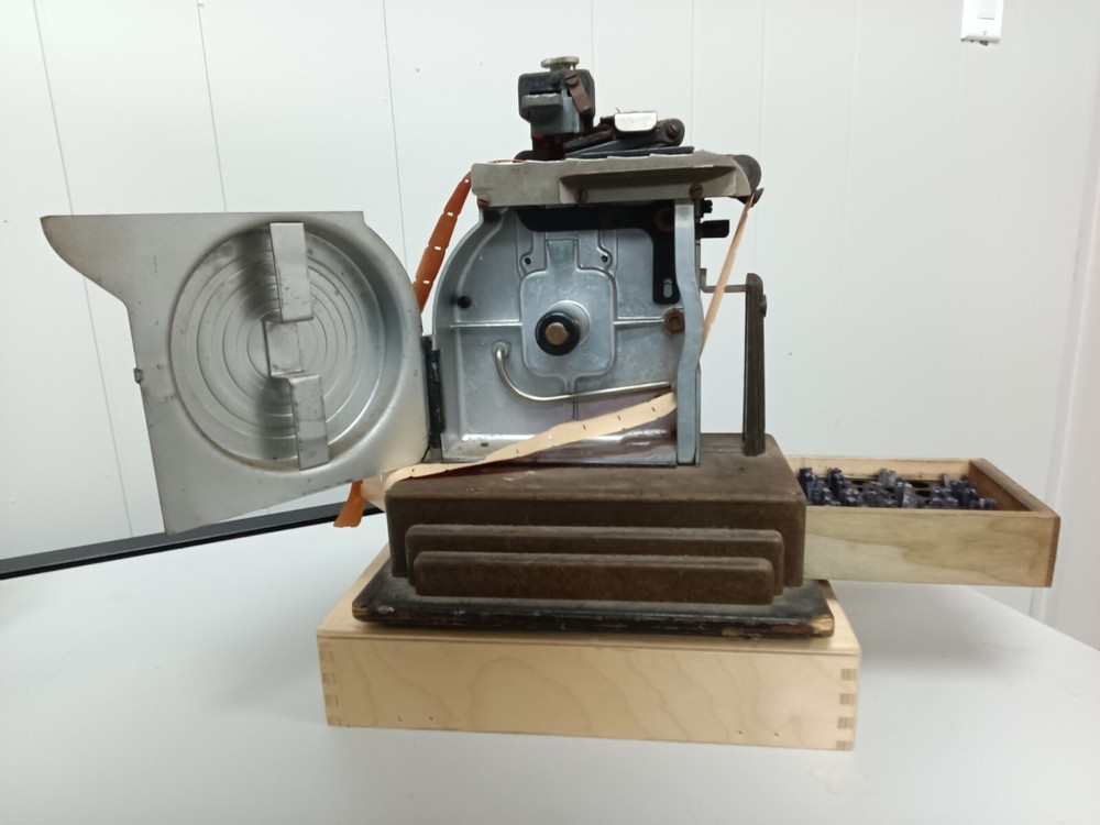 Vintage Monarch Label Maker