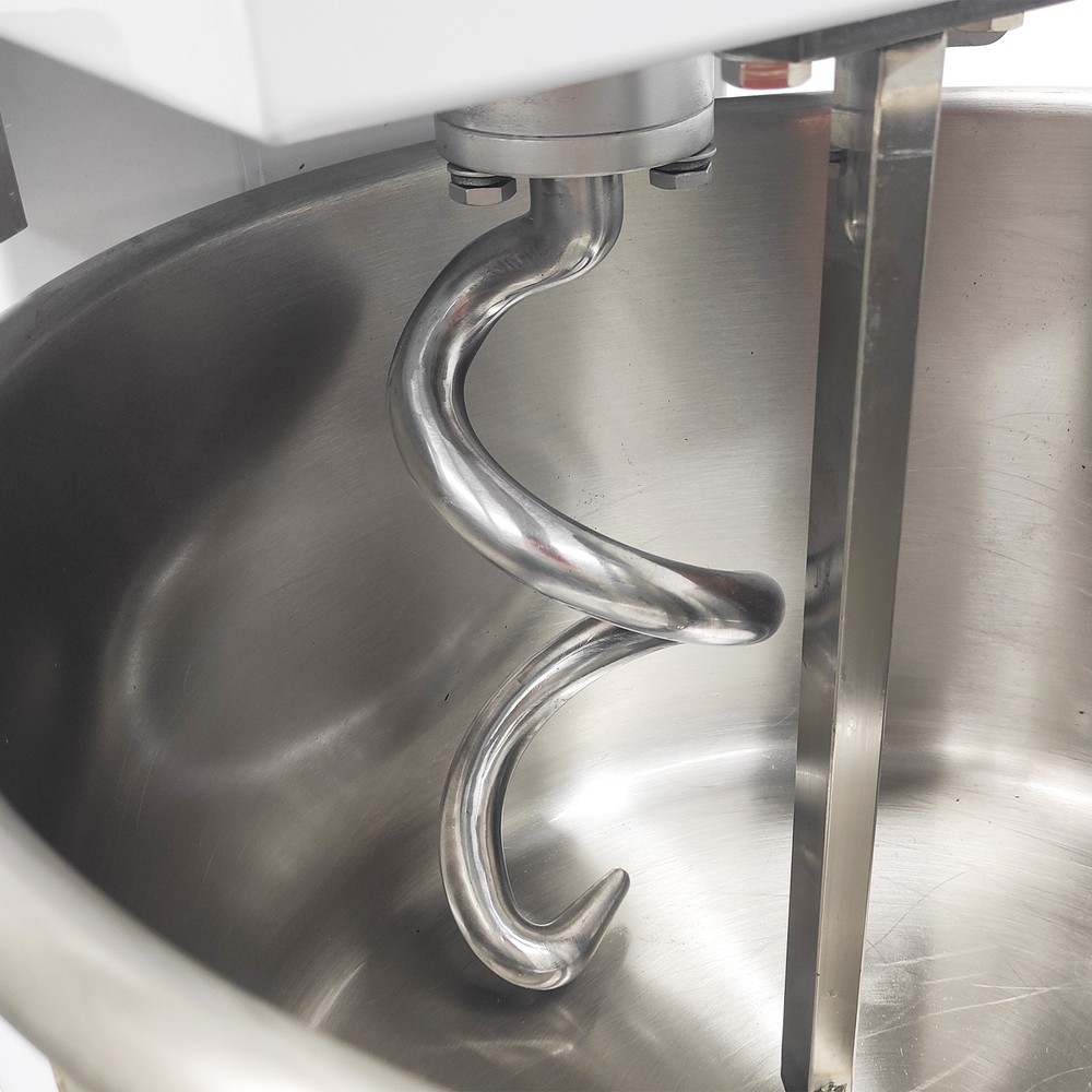 40L S/S Double-Acting Double-Speed Dough Mixer w Micro Computer Floor Model