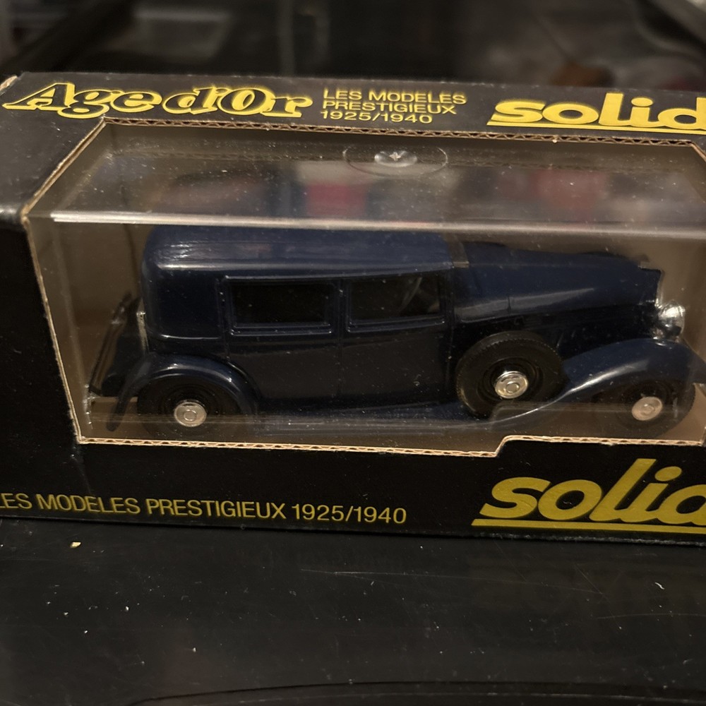 SOLIDO (97) RENAULT REINASTELLA