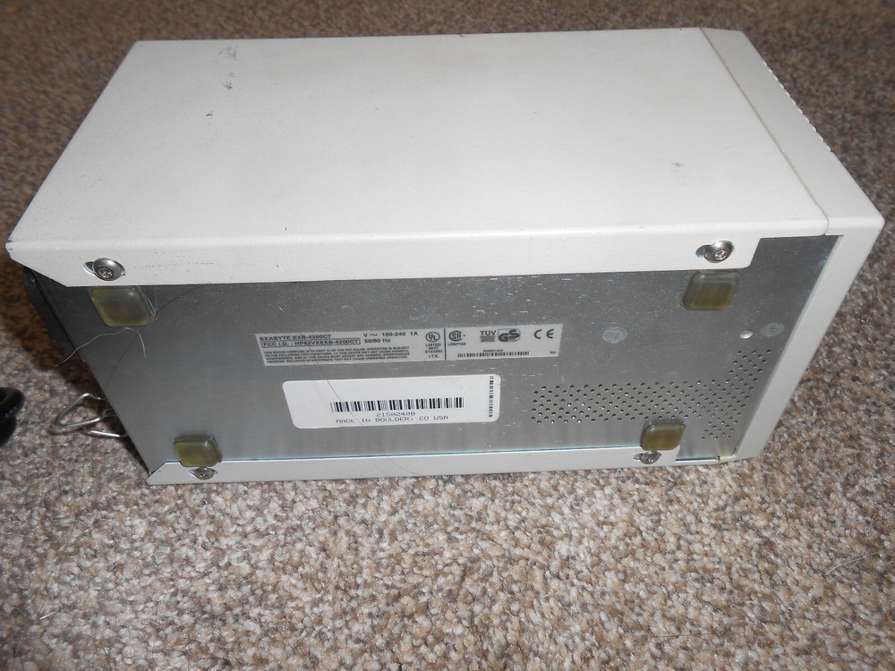 EXABYTE EXB-4200CT External Tape Drive 4MM DAT 2/4GB SCSI - Untested