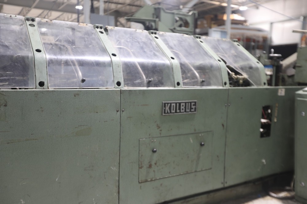 Kolbus FE 40 Book Building-in Machine / Forming and Pressing machine
