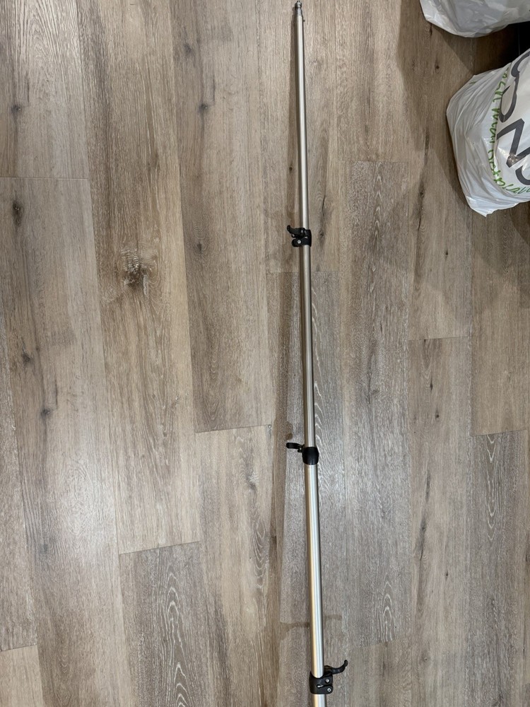 Professional Heavy-Duty Studio Light Stand / Floodlight Tripod (Used)