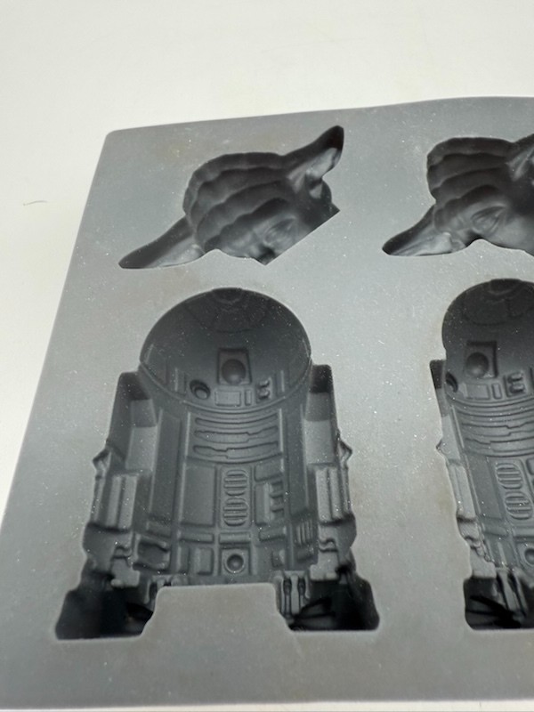 Star Wars Yoda & R2D2 Silicone Ice Cube Tray