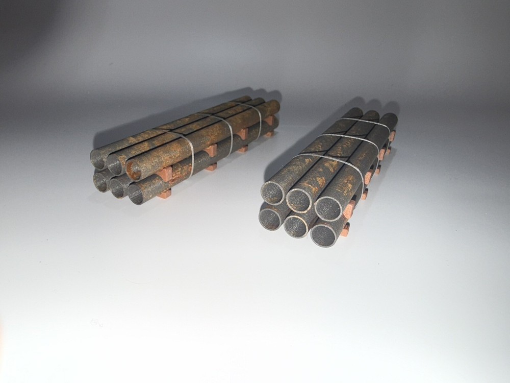 New 1:87 Ho Scale 30FT Rusty Pipe Load (4.5in) (Real Rust) 2pk