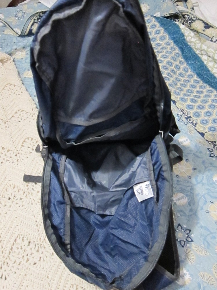 Venture Pal Field Operation 35L Blue Lightweight Packable Backpack