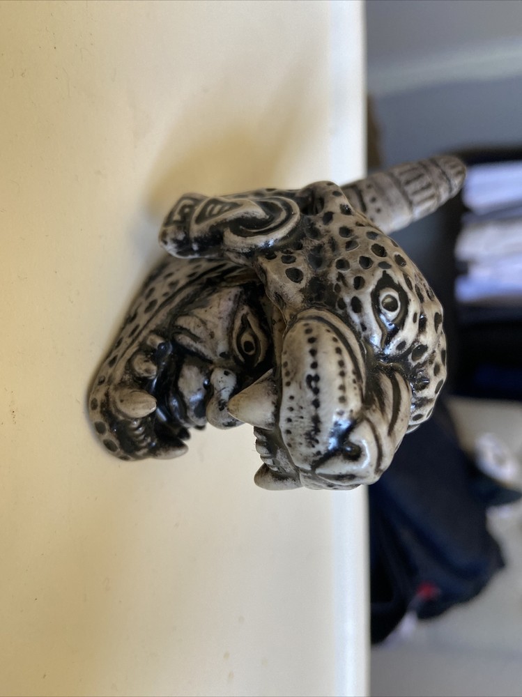 Cheetah Pipe