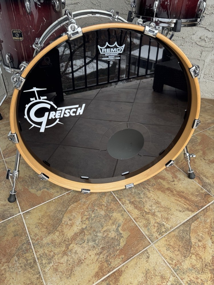 Gretsch Renown Maple Cherry Burst Drum Set