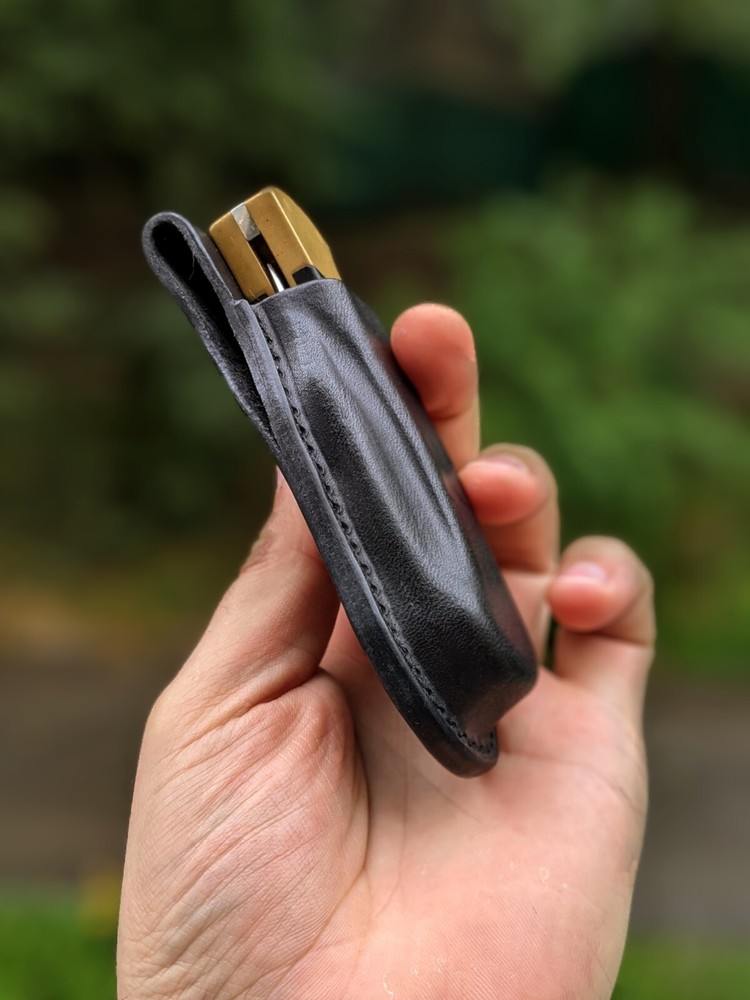 vertical scabbard/ leather sheath for buck 112 Ranger