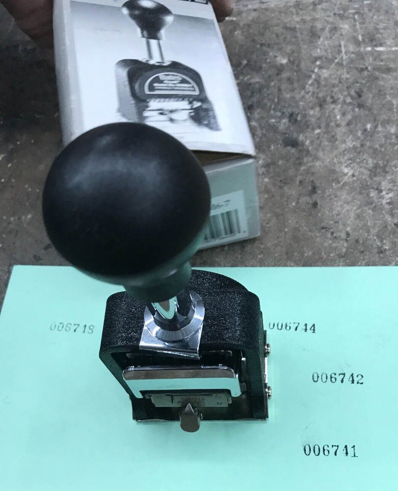 Bates ROYALL Hand Operated Automatic Numbering Machine, 6 wheels, 7 movements
