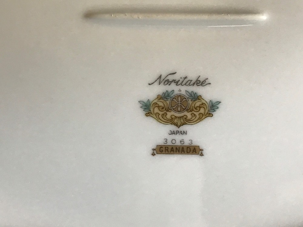 Noritake GRANADA 3063 OVAL SERVING PLATTER 12"