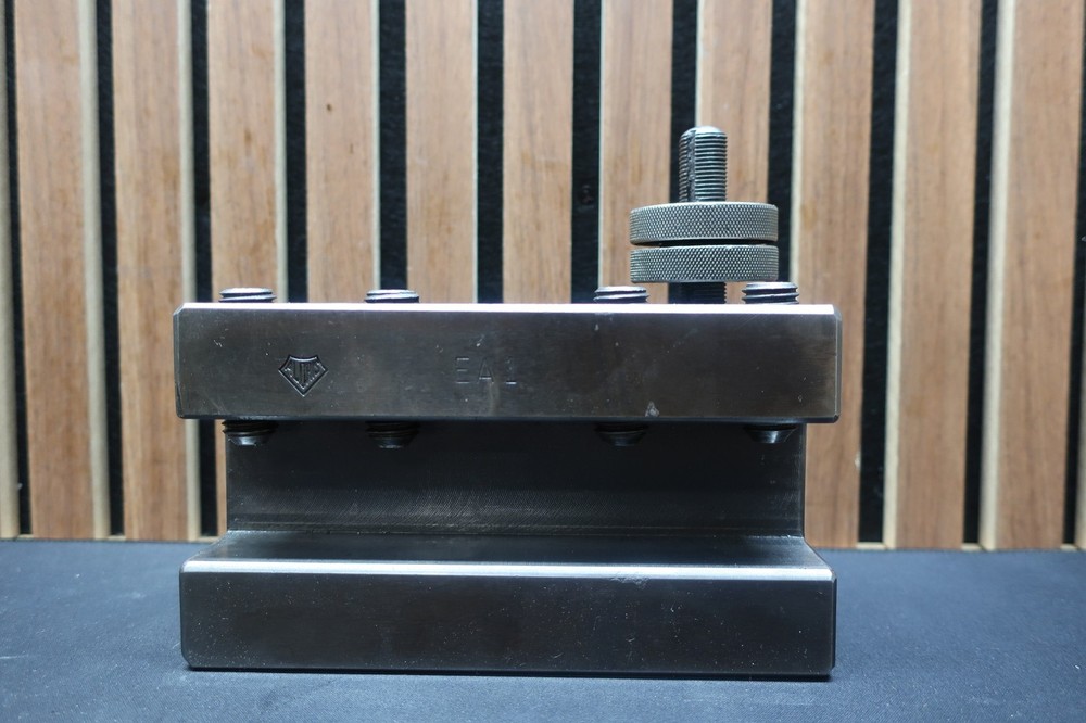 ALORIS EA1 | 1.5" Quick Change Tool Holder