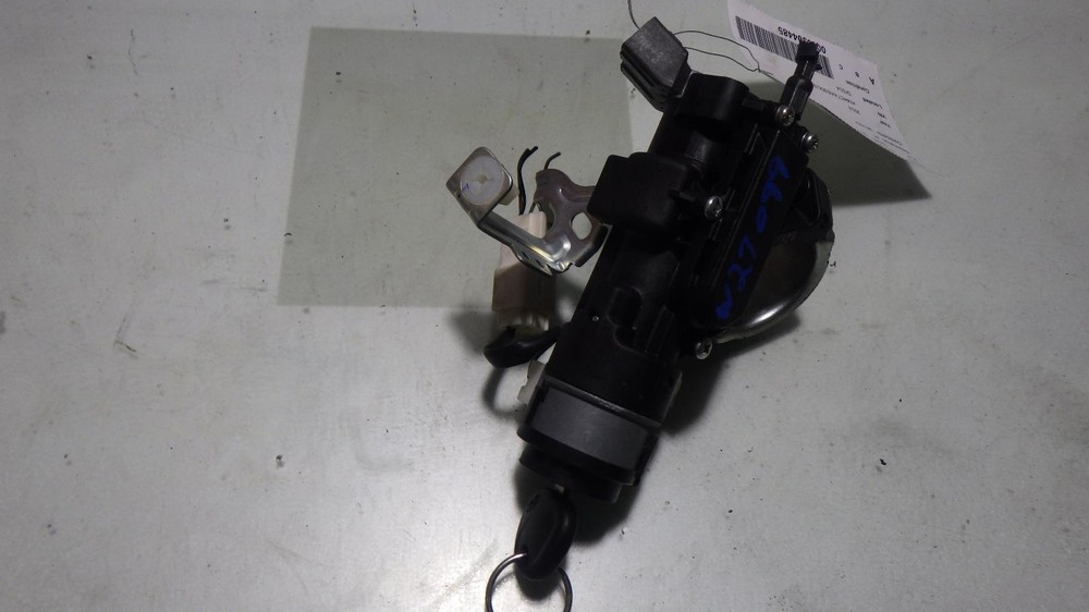 13 HYUNDAI ACCENT Ignition W/Key