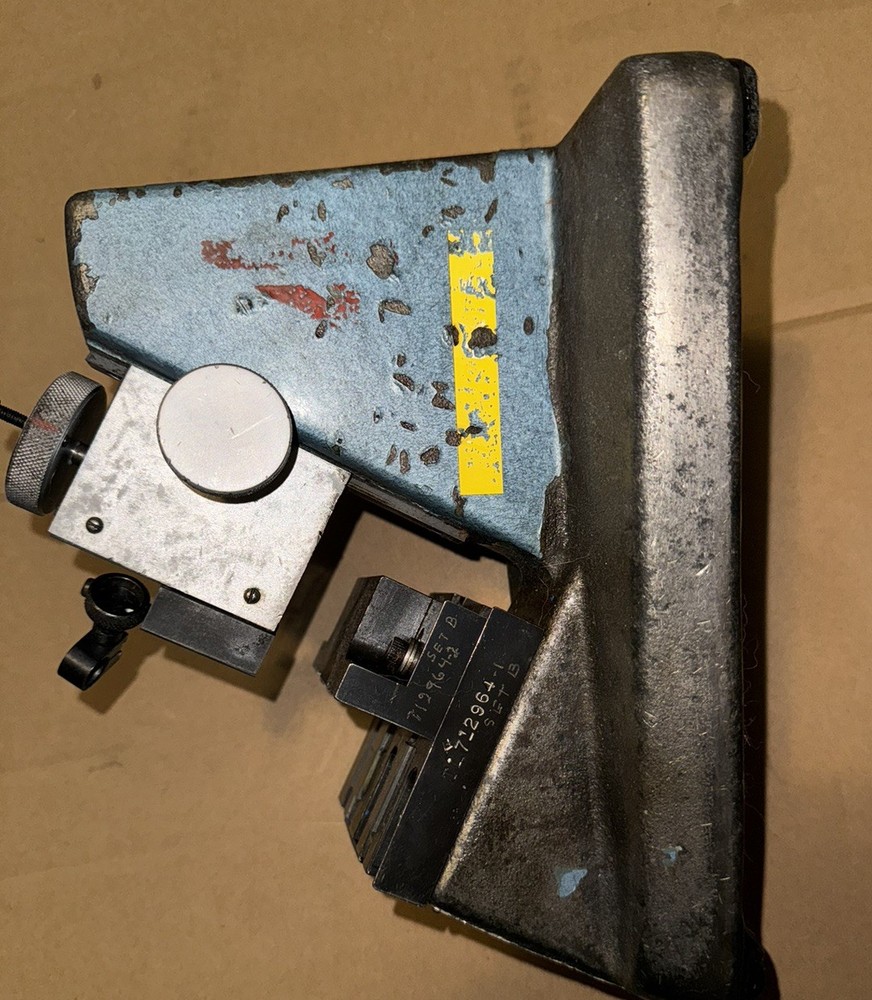 Brown & Sharpe 975 0 - 2” Electronic Comparator Base