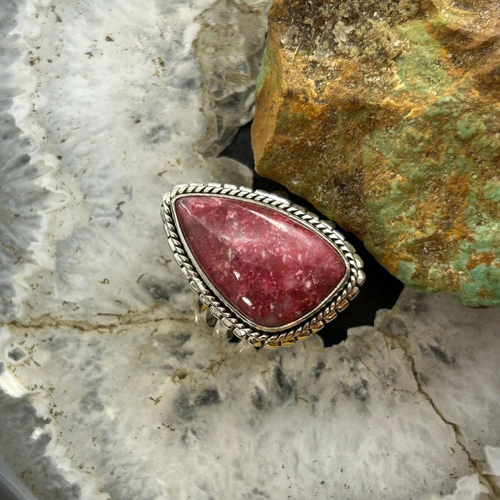 Sterling Silver Southwestern Style Triangle Thulite Split Shank Ring Size 8