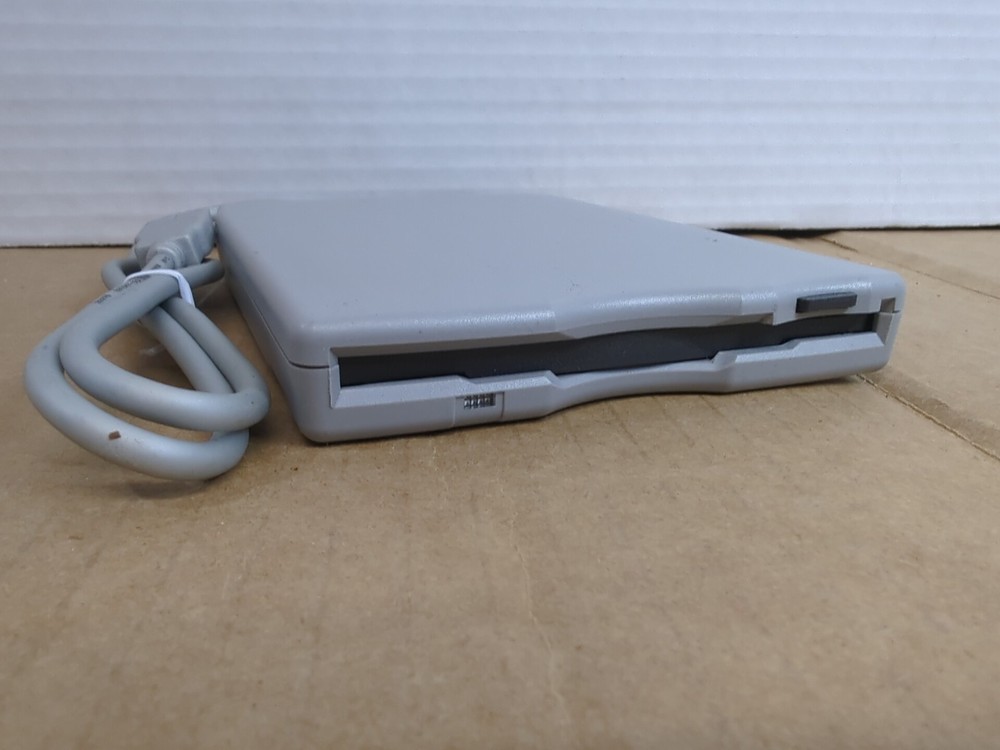 SmartDisk USB Floppy Drive FDUSB-TM2 UNTESTED ER01