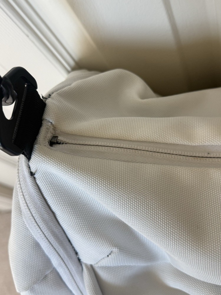 Jordan Large Grip Gym Bag White Black Red Polyester Adjustable Strap