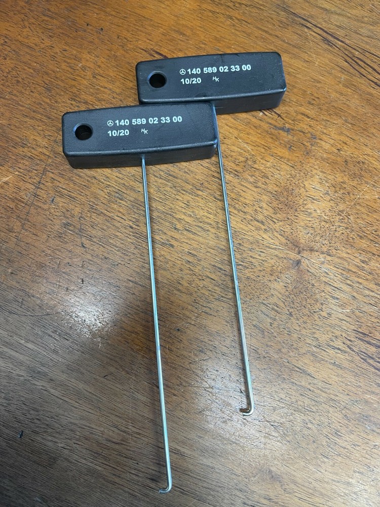 Genuine Mercedes-Benz Instrument Cluster Removal Tool Pulling Hook
