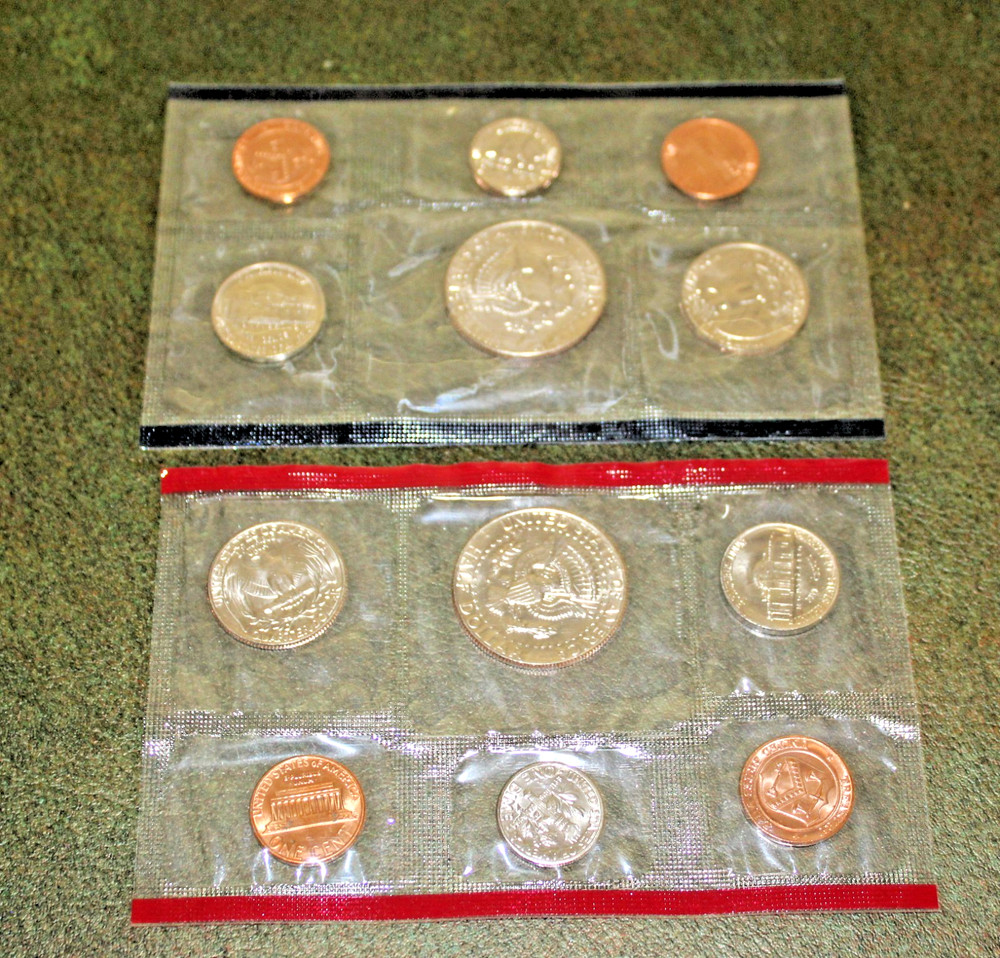 1984 Uncirculated P&D Mint Set in original envelope with COA & Insert