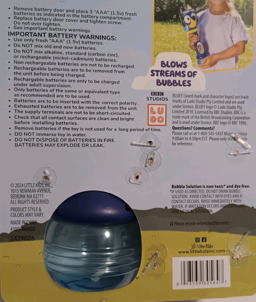 BLUEY Lights & Sound Bubble Wand, Includes Bubble Solution plays music New