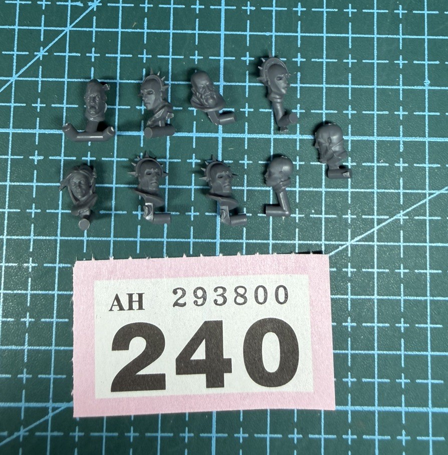 Stormcast Eternal Vindictor Head Helmet Bundle AoS Bits Protector Retributor