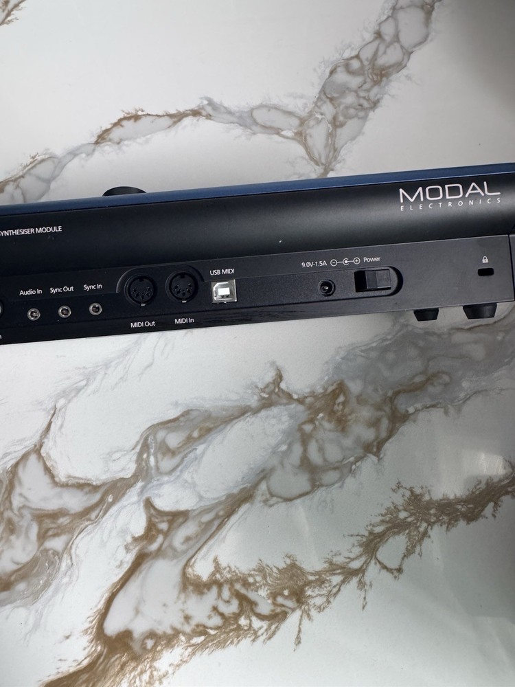 Modal Electronics Cobalt8M Desktop Synthesizer, Display, Arpeggiator, Effects