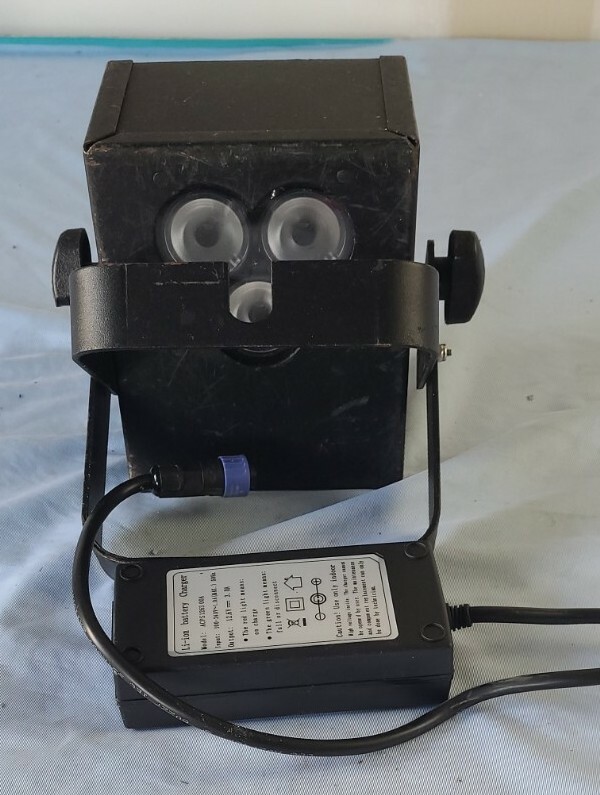 STAGE DMX CONTROLLER LIGHTS W/CHARGER (G)