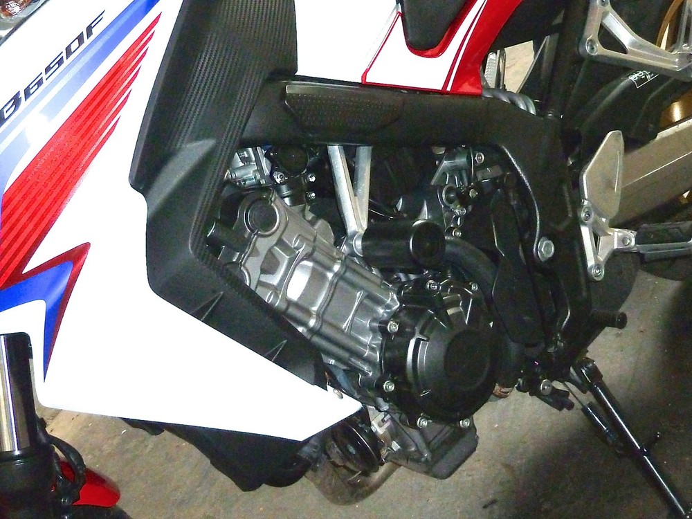HONDA CB650F 2014 - onwards LEFT SIDE CRASH MUSHROOM PROTECTOR SLIDER BOBBIN