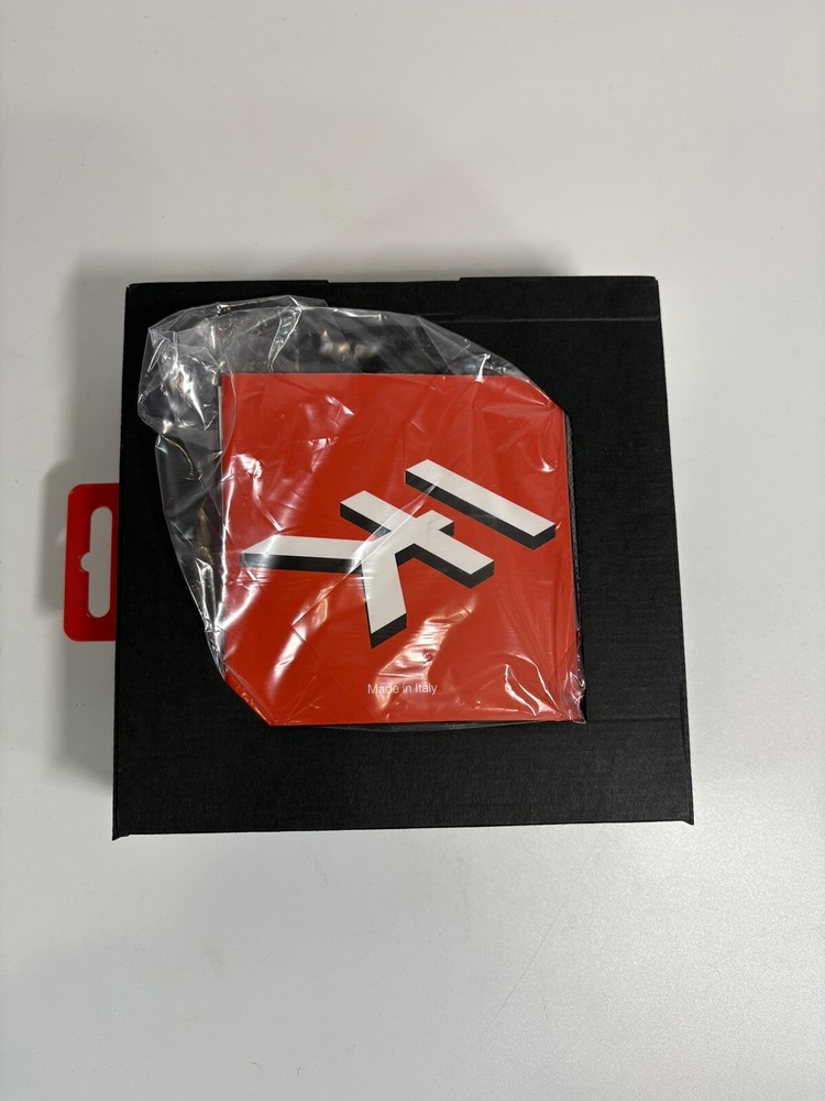 IK Multimedia iRig BlueTurn Bluetooth Page Turner For Iphone, Ipad, Mac, Android