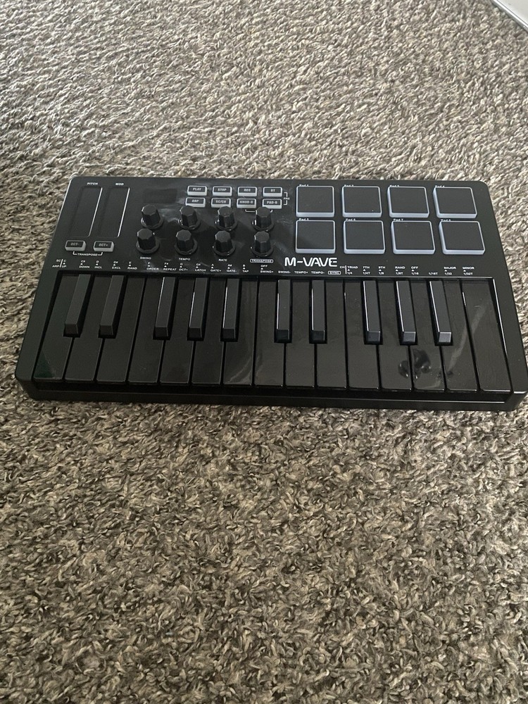 M-VAVE 25 Key USB MIDI Keyboard Controller With 8 Backlit Drum Pads, Bluetooth